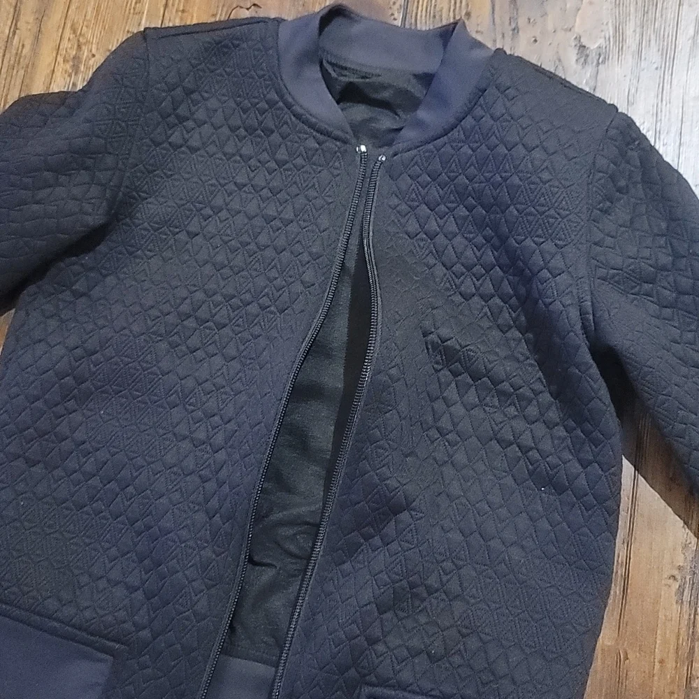 Ivivva Girls Reversible Quilted Jacket - Size S/7 - Picture 2 of 4